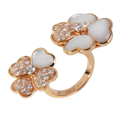 18K Cosmos Between the Finger Diamond Ring