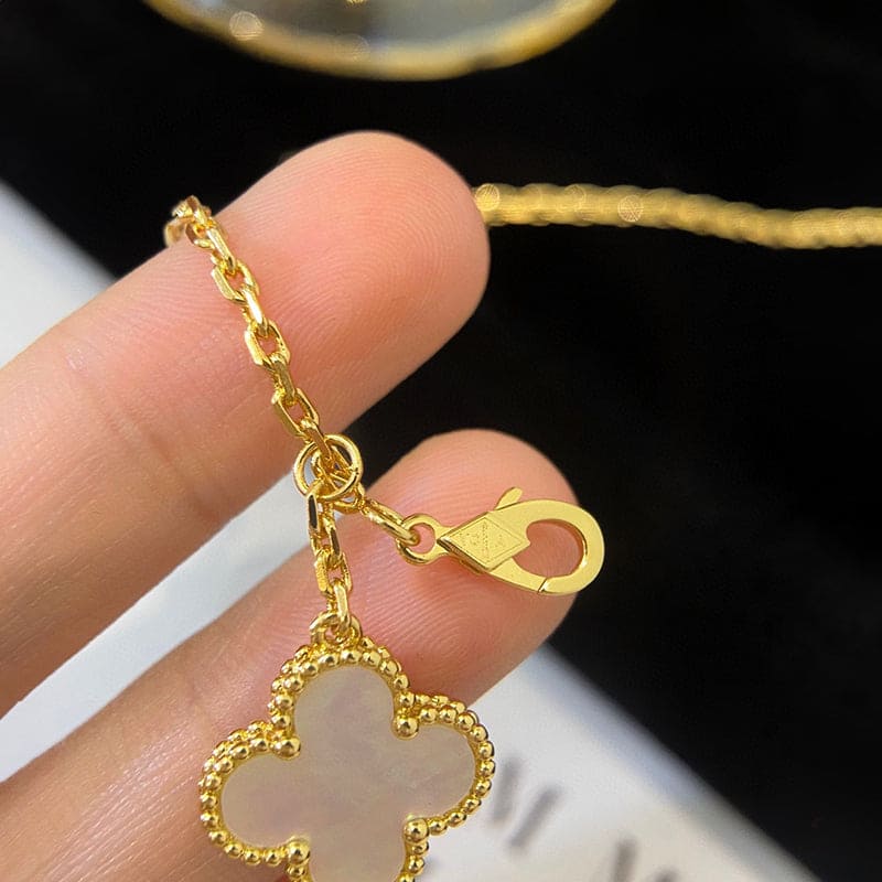 Magic Alhambra Six Motifs Clover Necklace