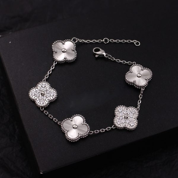 18K Vintage Alhambra Five Motifs Diamonds Clover Bracelet