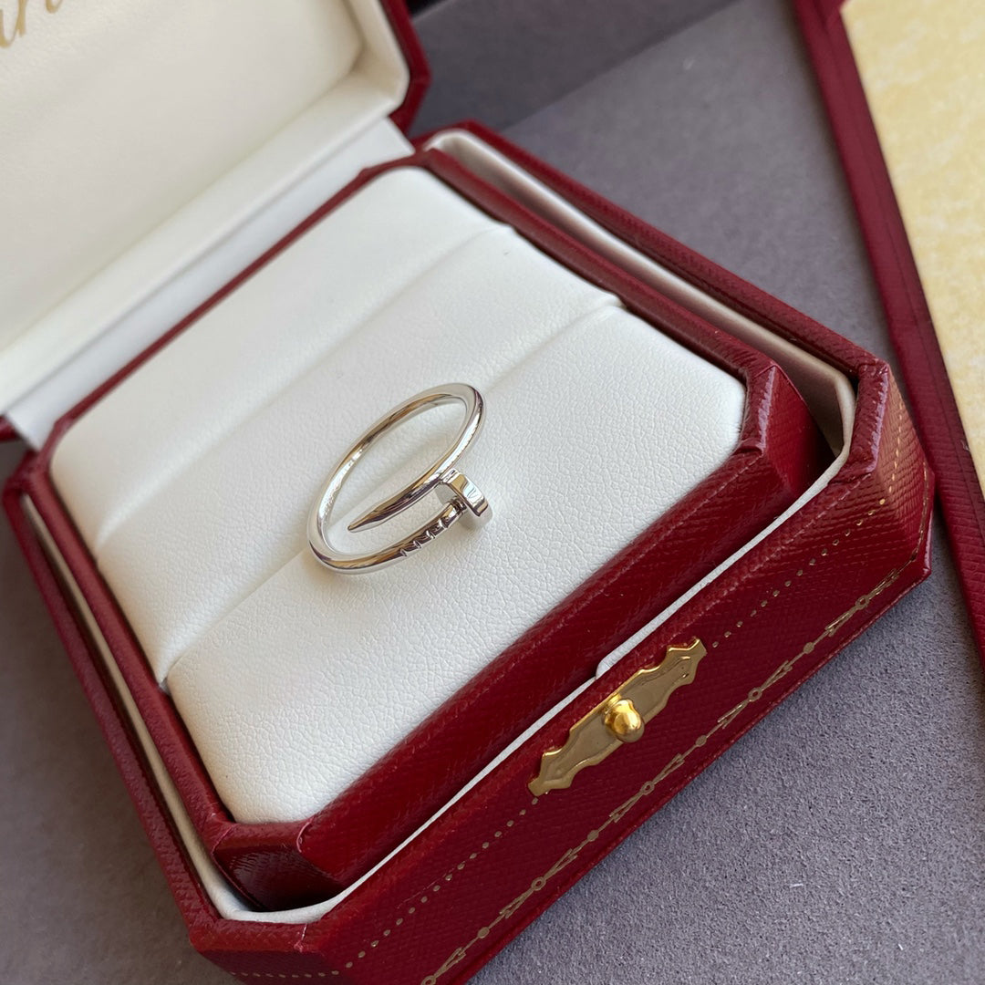 Juste Un Clou Ring