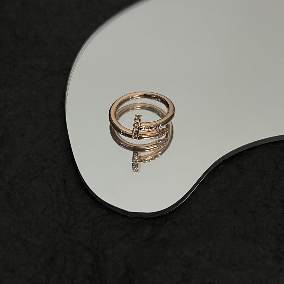 Juste Un Clou Diamonds Ring